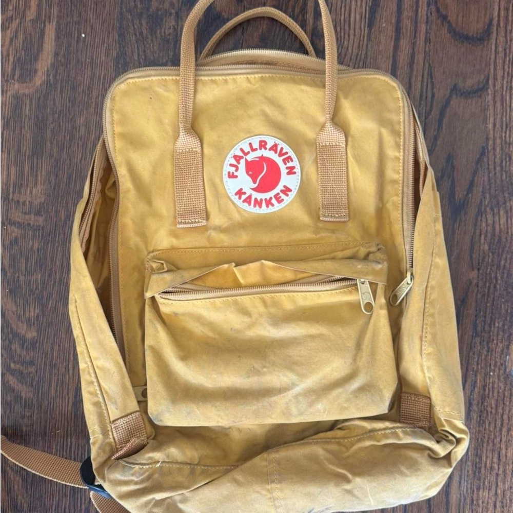 Fjallraven Kånken Mustard Backpack